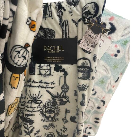 Rachel Roy Halloween Oversized Plush Soft Throw Blanket Black & White 60x70 NWT - Picture 2 of 2